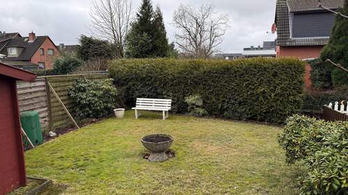 Garten im Westen des Hauses - 5 Zimmer Reihenendhaus zum Kaufen in Adendorf
