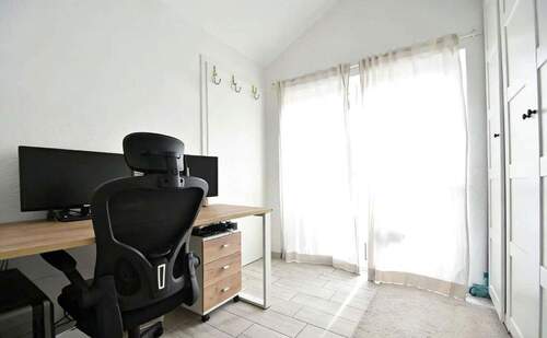 Arbeitszimmer - Etagenwohnung mit 71,00 m&sup2; in Stuttgart-Plieningen zur Miete