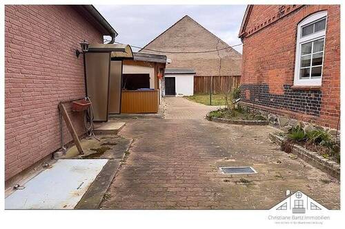 Zugang - 5 Zimmer Einfamilienhaus in Neukloster