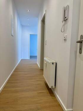 Flur - 2 Zimmer Etagenwohnung zur Miete in Fürth