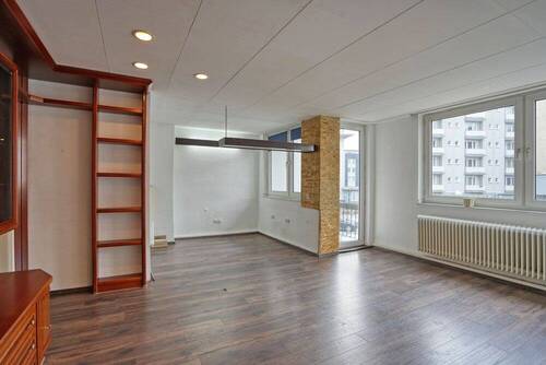 Wohn-/Esszimmer - 4 Zimmer Etagenwohnung zum Kaufen in Bochum