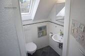 Ausgebaute Bühne: WC - 