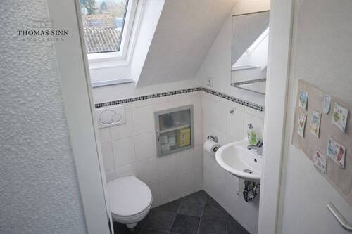 Ausgebaute Bühne: WC - 