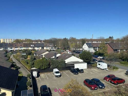 Parkplatz vor dem Haus - 