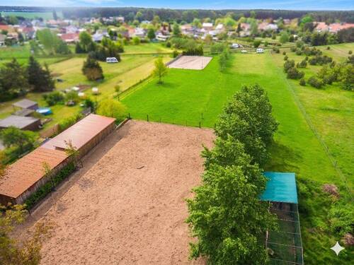Drohne Koppel/Stall/Weiden - 7 Zimmer Bauernhaus, Landhaus zum Kaufen in Kloster Lehnin