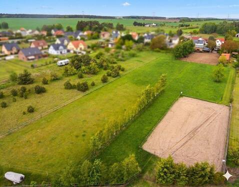 Drohne Reitplatz/Weiden - Bauernhaus, Landhaus mit 170,00 m&sup2; in Kloster Lehnin zum Kaufen