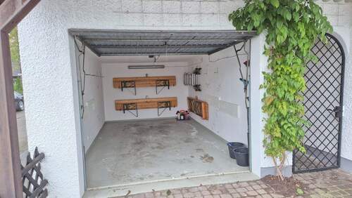 Garage - 
