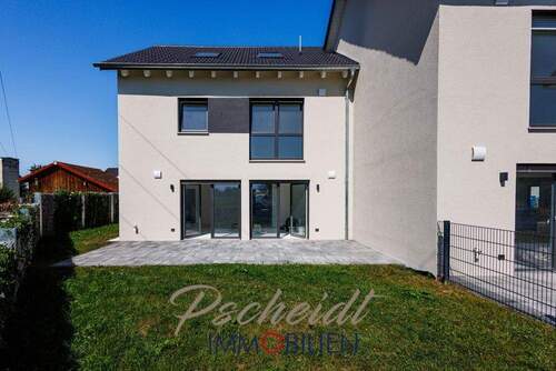 Südwest-Terrasse mit Garten - 