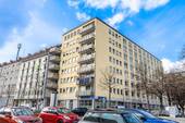 Hausansicht - 3 Zimmer Etagenwohnung zum Kaufen in München