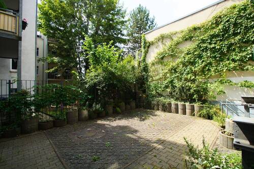 Hinterhof - 