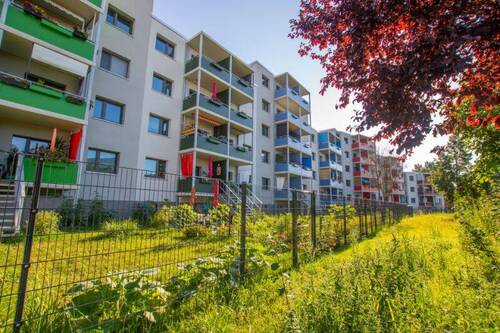 Ansicht hinten, Mietergärten - 3 Räume + Balkon... Wohnberechtigungsschein erforderlich!