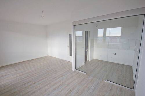 Wohnzimmer - 3 Zimmer Etagenwohnung zur Miete in Halle (Saale)