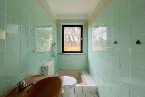 Altbestand Badezimmer - 