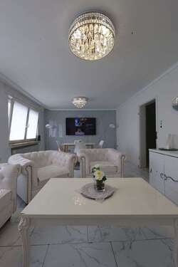 Wohnzimmer - 9 Zimmer Mehrfamilienhaus, Wohnhaus zum Kaufen in Emsland_Kreis