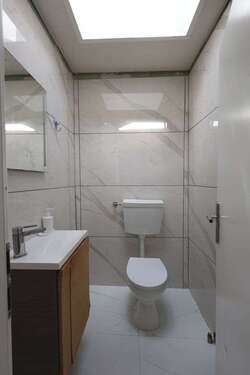 Badezimmer - 9 Zimmer Mehrfamilienhaus, Wohnhaus in Emsland_Kreis