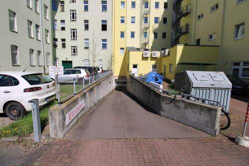 Einfahrt Tiefgarage - 