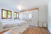Schlafzimmer EG - 