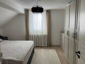 DG: Schlafzimmer 1 - 