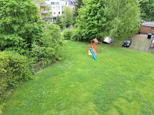 Blick vom Balkon ins Grüne - 4 Zimmer Etagenwohnung zur Miete in Plauen