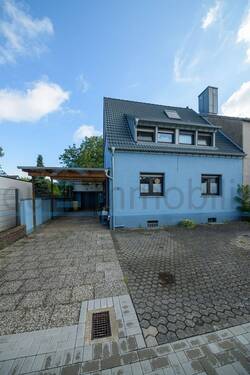 Ansicht - Bachem, attraktive Lage, Einfamilienhaus mit großem Garten, 4 Zimmer, EBK, Terrasse, Garage, Keller