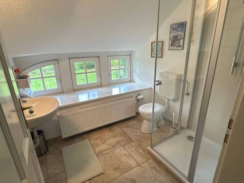 Duschbad im Obergeschoss - 