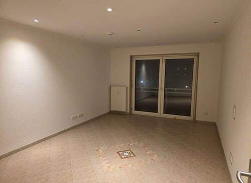Bild 3 - 2 Zimmer Etagenwohnung in maintal