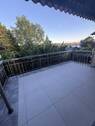 Ausblick Balkon - Erstbezug nach Kernsanierung: Großzügige 3-Zimmer-Wohnung mit sonnigem Balkon und Panoramablick