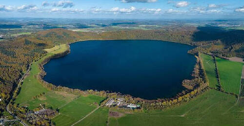 nur wenige Fahrradminuten entfernt - 