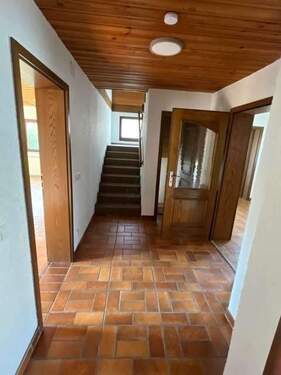 Flur - 5 Zimmer Einfamilienhaus zum Kaufen in Ursensollen