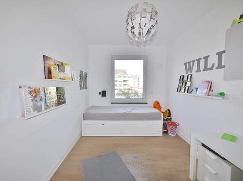 Kinder-/Gäste-/Arbeitszimmer - 