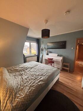 Schlafzimmer (2).JPG - 