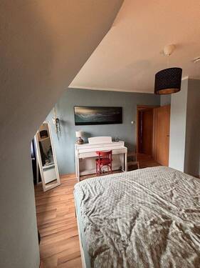 Schlafzimmer (4).JPG - 