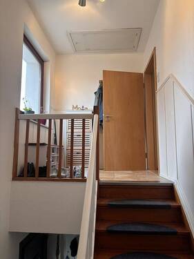 Treppenhaus.JPG - 3 Zimmer Etagenwohnung zur Miete in Neu Wulmstorf