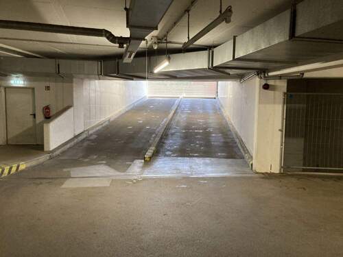 Tiefgarage - 