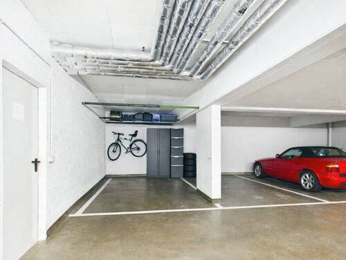 Tiefgaragenstellplatz - 