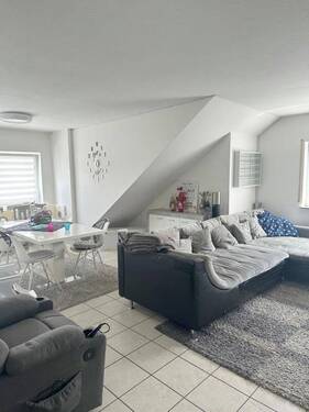 Wohnzimmer - Ansicht 2 - 4 Zimmer Etagenwohnung in Westerburg