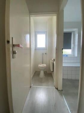 WC - 