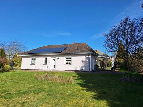 Ansicht - 8 Zimmer Mehrfamilienhaus, Wohnhaus in Dersekow