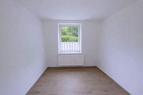 Beispiel Zimmer 2 - 4 Zimmer Etagenwohnung zur Miete in München