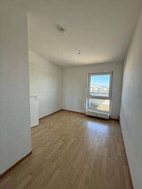 Schlafzimmer 2 - Etagenwohnung mit 75,30 m&sup2; in Kabelsketal zur Miete