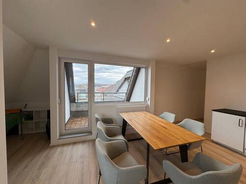 Esstisch - 6 Zimmer Etagenwohnung zum Kaufen in Stuttgart