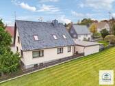 Außenansicht 3 - Entzückendes EFH (163,5m2) samt Gästehaus & sonnigem Garten zu Verkaufen - Ihre Idylle in Neukirch!