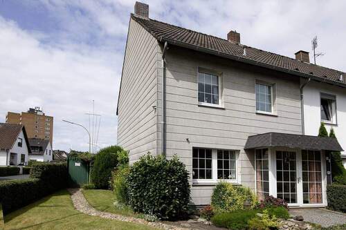 Frontansicht - 4 Zimmer Reihenendhaus zum Kaufen in Bremerhaven / Wulsdorf