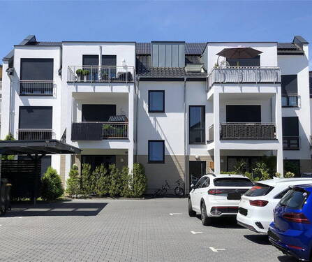 Innenhof Parkplätze - 2 Zimmer Etagenwohnung zur Miete in Bad Bodendorf