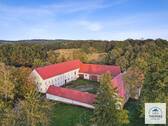 Außenansicht 1 - Vielseitig nutzbarer Vierseitenhof (1,57 ha) in Borda, Reichenbach bietet Idylle für Mensch & Tier!