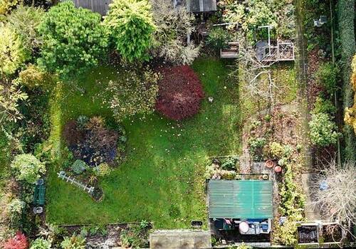 Bild6.jpg - Gelnhausen, Am Langen Steg 5a-Grüne Oase am Rande des Rhein-Main-Gebietes als gefangenes Innenbereichsgrundstück-ideale Sachwertinvestition-prov.-frei