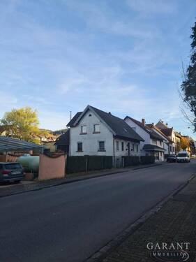 Seitenansicht - 4 Zimmer Einfamilienhaus zum Kaufen in Seelbach