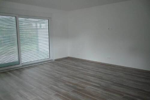 Referenz Wohnzimmer - 4 Zimmer Doppelhaushälfte in Hoyerswerda