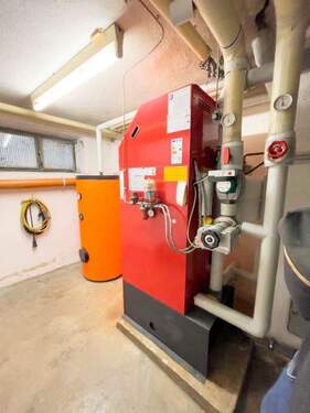 Moderne Ölzentrum mit Pufferspeicher von 2007 - 