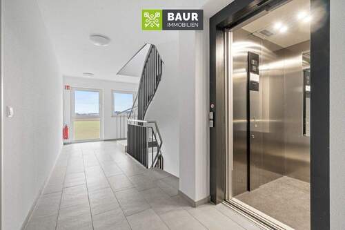 Treppenhaus - 3 Zimmer Etagenwohnung in Vöhringen